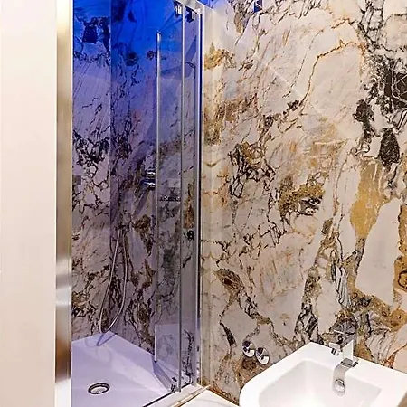 B&z Luxury לינה וארוחת בוקר בארי