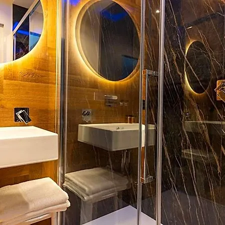 B&z Luxury