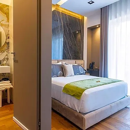 B&z Luxury לינה וארוחת בוקר 4*