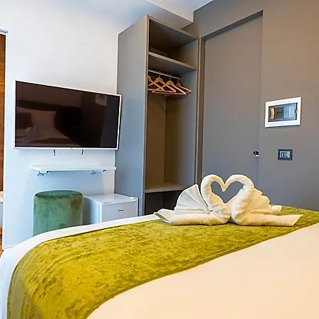 B&z Luxury 4*