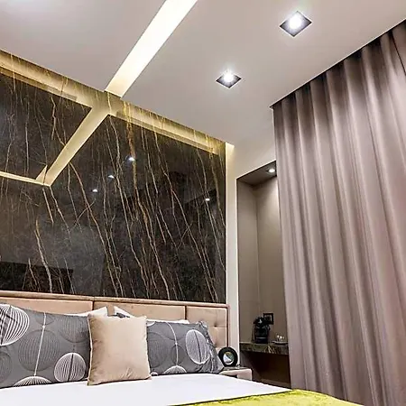 לינה וארוחת בוקר B&z Luxury בארי